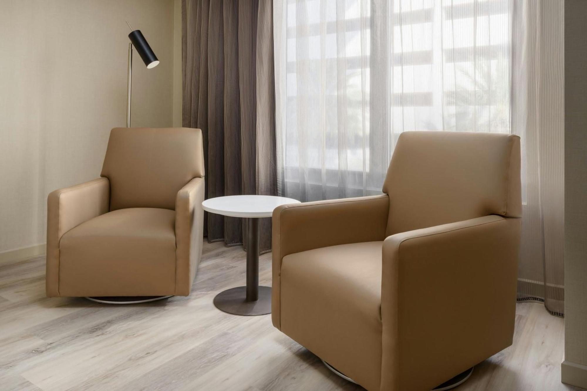 Ac Hotel St Petersburg Downtown เซนต์ปีเตอร์สเบิร์ก ภายนอก รูปภาพ