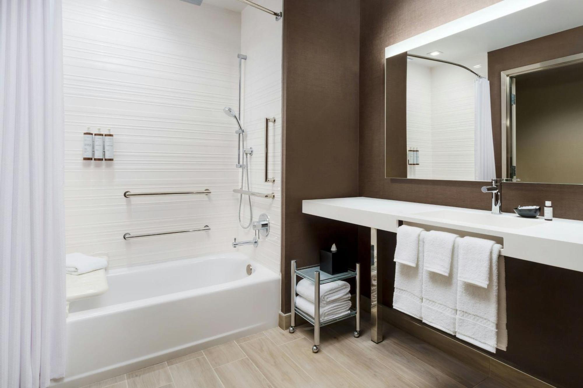 Ac Hotel St Petersburg Downtown เซนต์ปีเตอร์สเบิร์ก ภายนอก รูปภาพ