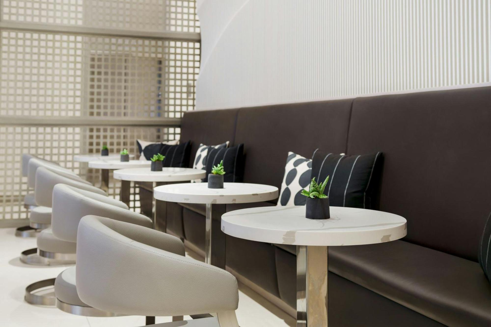 Ac Hotel St Petersburg Downtown เซนต์ปีเตอร์สเบิร์ก ภายนอก รูปภาพ
