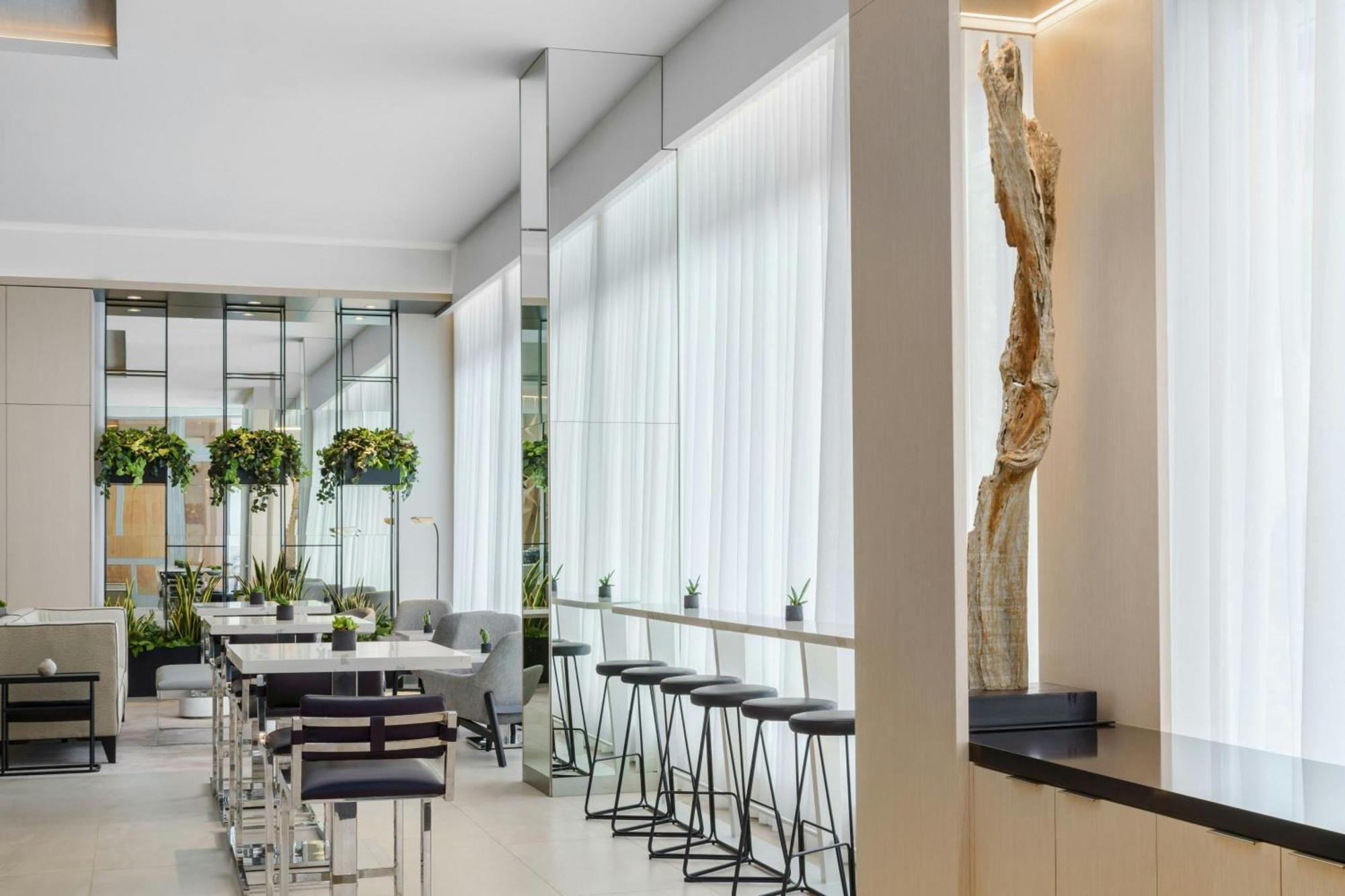Ac Hotel St Petersburg Downtown เซนต์ปีเตอร์สเบิร์ก ภายนอก รูปภาพ