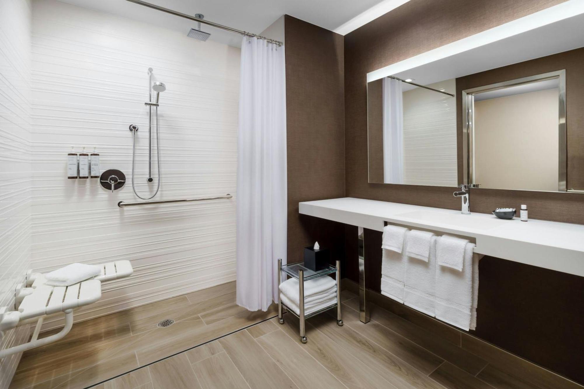 Ac Hotel St Petersburg Downtown เซนต์ปีเตอร์สเบิร์ก ภายนอก รูปภาพ