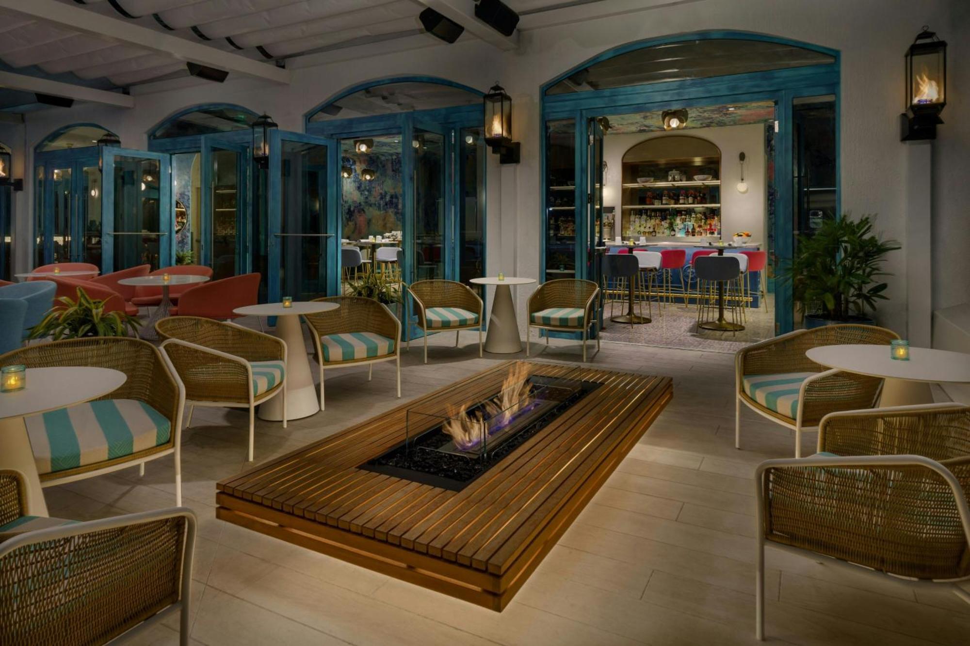 Ac Hotel St Petersburg Downtown เซนต์ปีเตอร์สเบิร์ก ภายนอก รูปภาพ